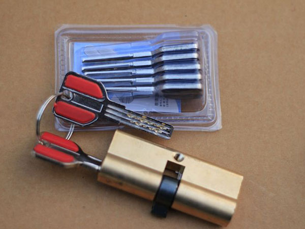 宝安24小时上门开锁公司